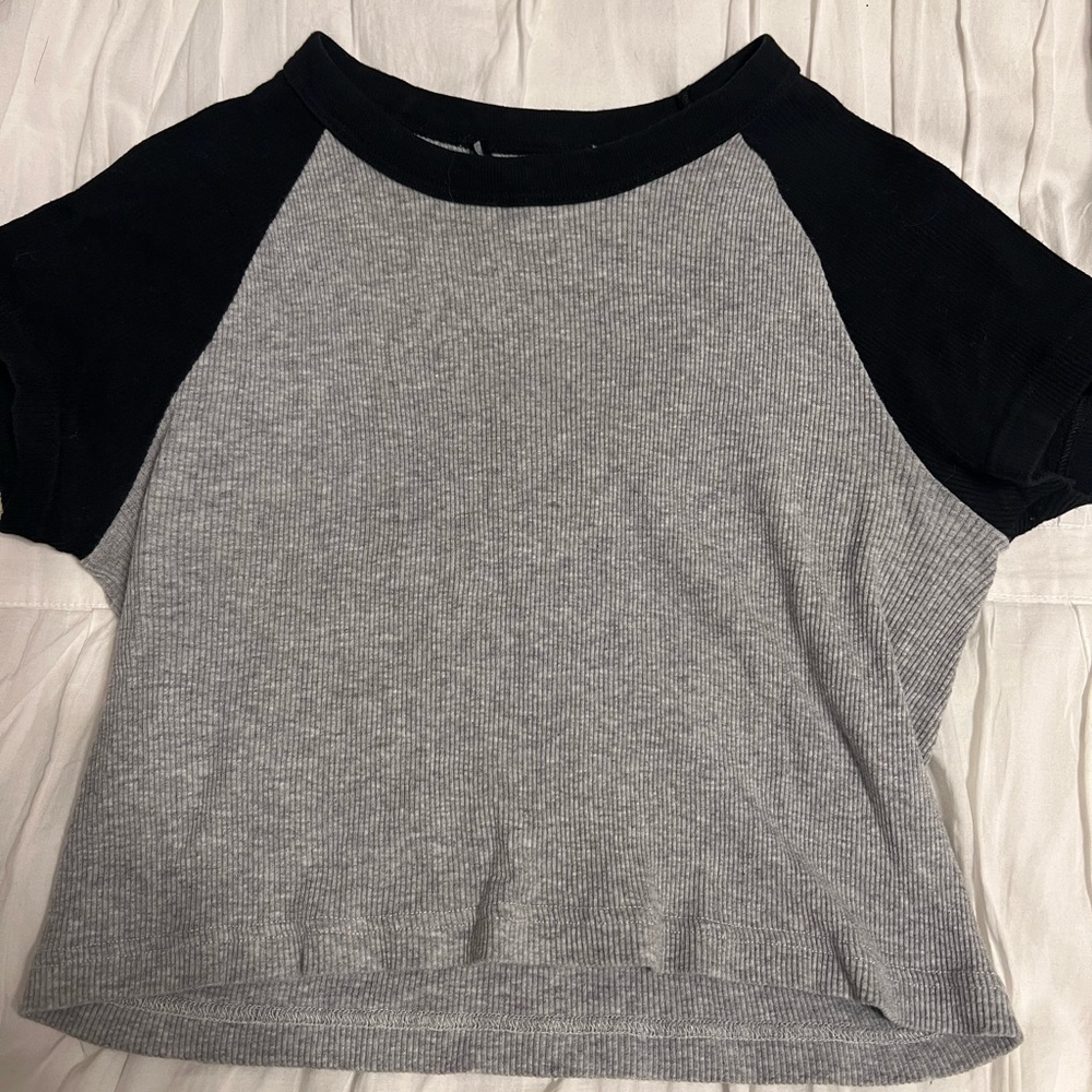 brandy melville crop top